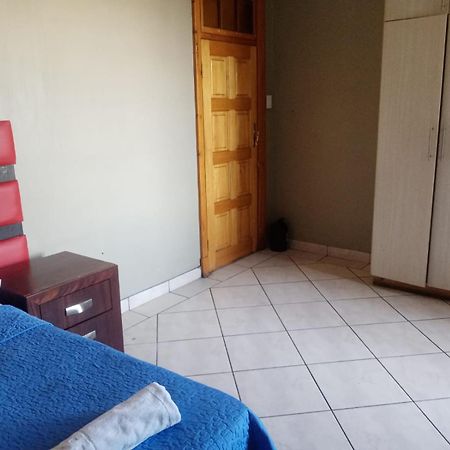 Ebony Guest House Pretoria Ngoại thất bức ảnh