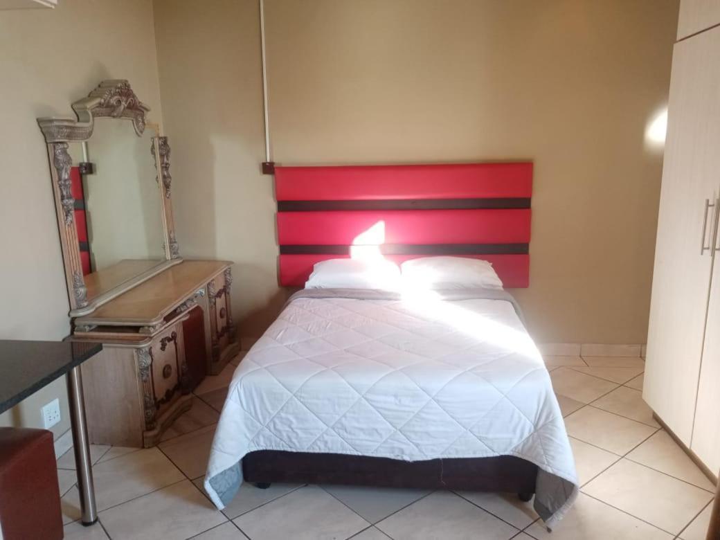 Ebony Guest House Pretoria Ngoại thất bức ảnh