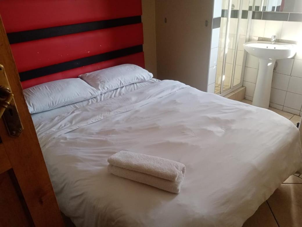 Ebony Guest House Pretoria Ngoại thất bức ảnh